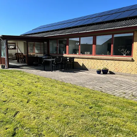 Dejlig Og Hyggelig Hus I Villa *